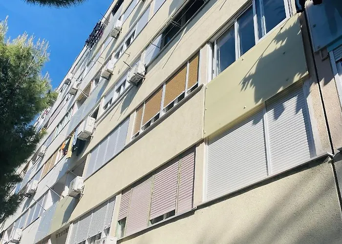 Apartments With Wifi Split - 21347